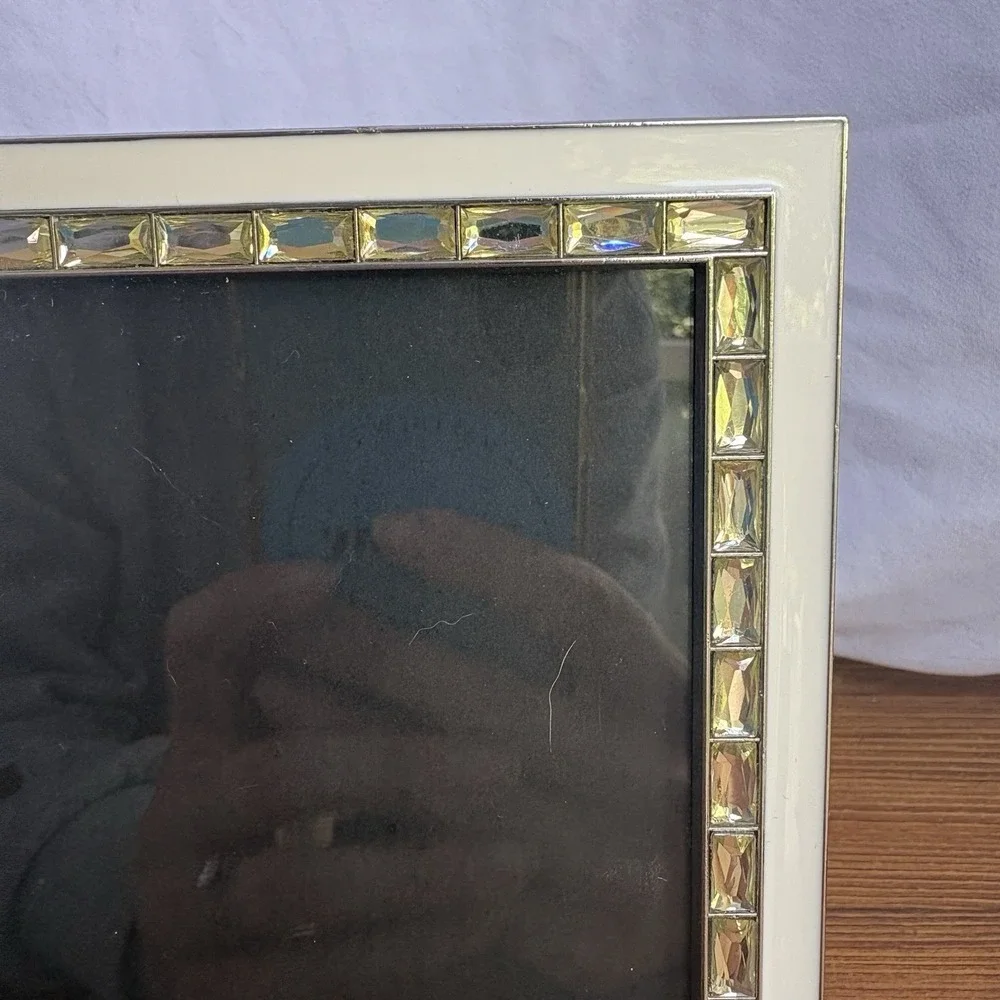 White Enamel Picture Frame Set of 2 Crystal Accent 4x6 Tabletop Photo Frames
